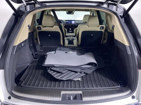 Used 2024 Acura MDX SH-AWD w/ Advance Package image 16