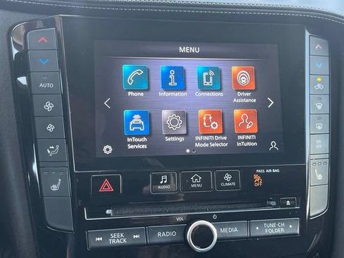 Used 2021 INFINITI QX50 Luxe FWD image 18