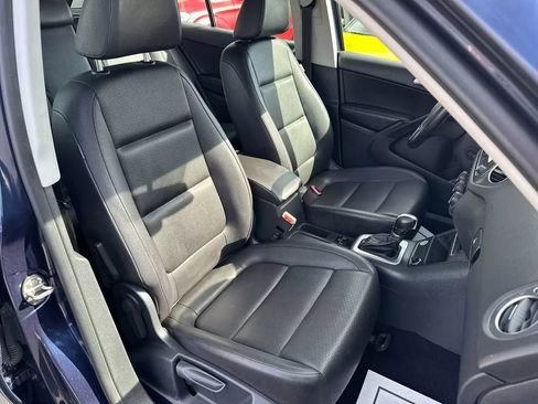 Used 2016 Volkswagen Tiguan SEL image 38