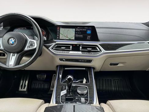 Used 2022 BMW X7 xDrive40i w/ M Sport Package image 11