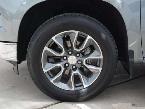 Used 2023 Chevrolet Silverado 1500 LT RWD image 10