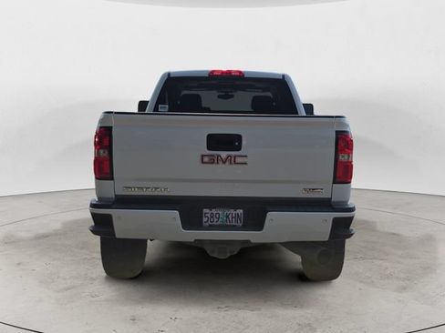 Used 2018 GMC Sierra 2500 SLT w/ Duramax Plus Package AWD/4WD image 6