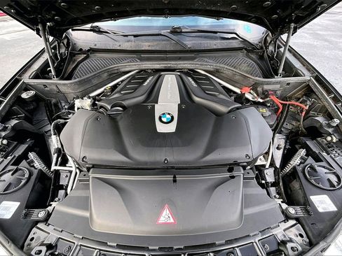 Used 2016 BMW X5 xDrive50i image 10