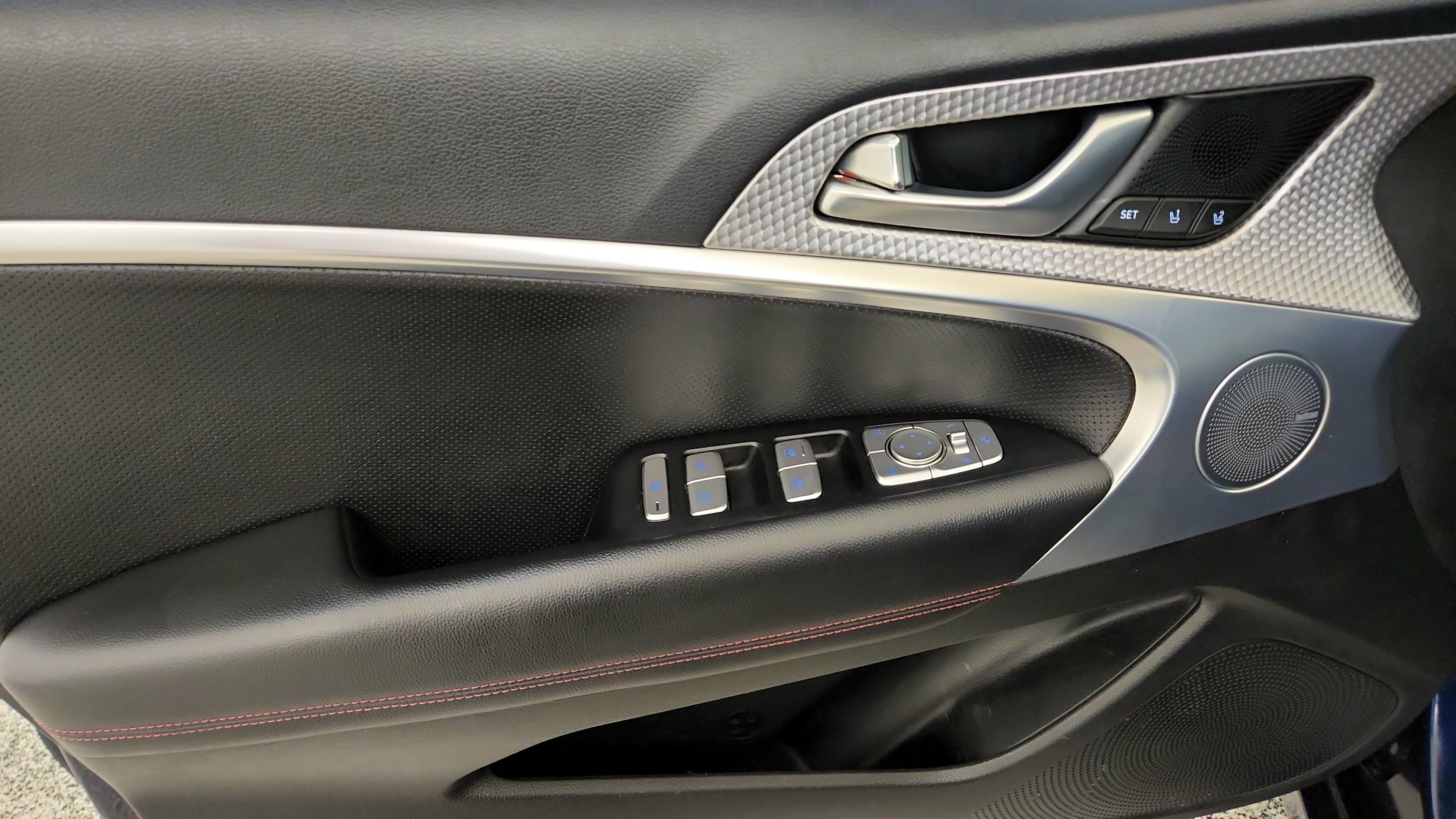 Used 2023 Genesis G70 2.0T w/ Sport Prestige Package AWD/4WD image 16