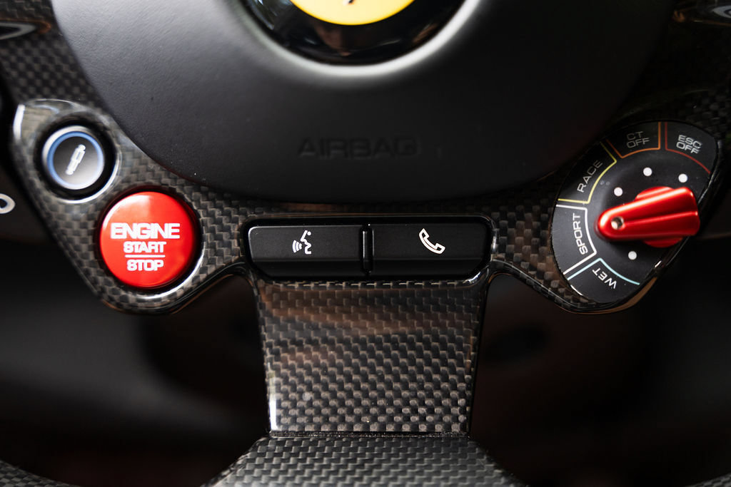 Used 2020 Ferrari 812 Superfast RWD image 37