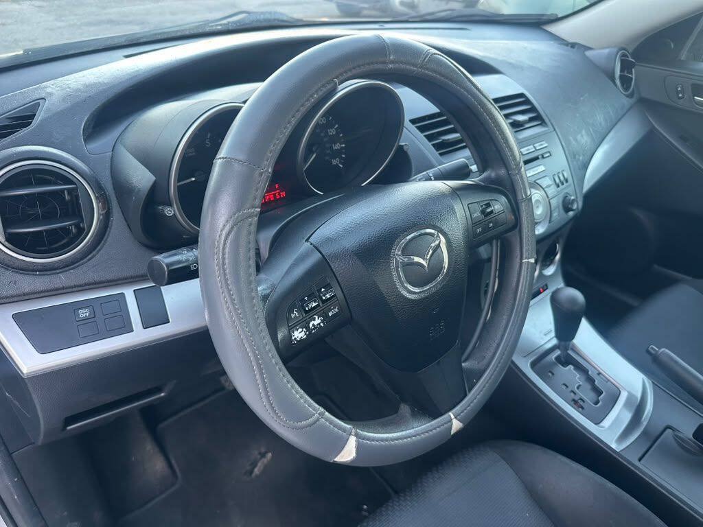 Used 2010 MAZDA MAZDA3 i Touring FWD image 12