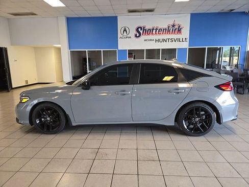 Used 2025 Honda Civic Sport image 5