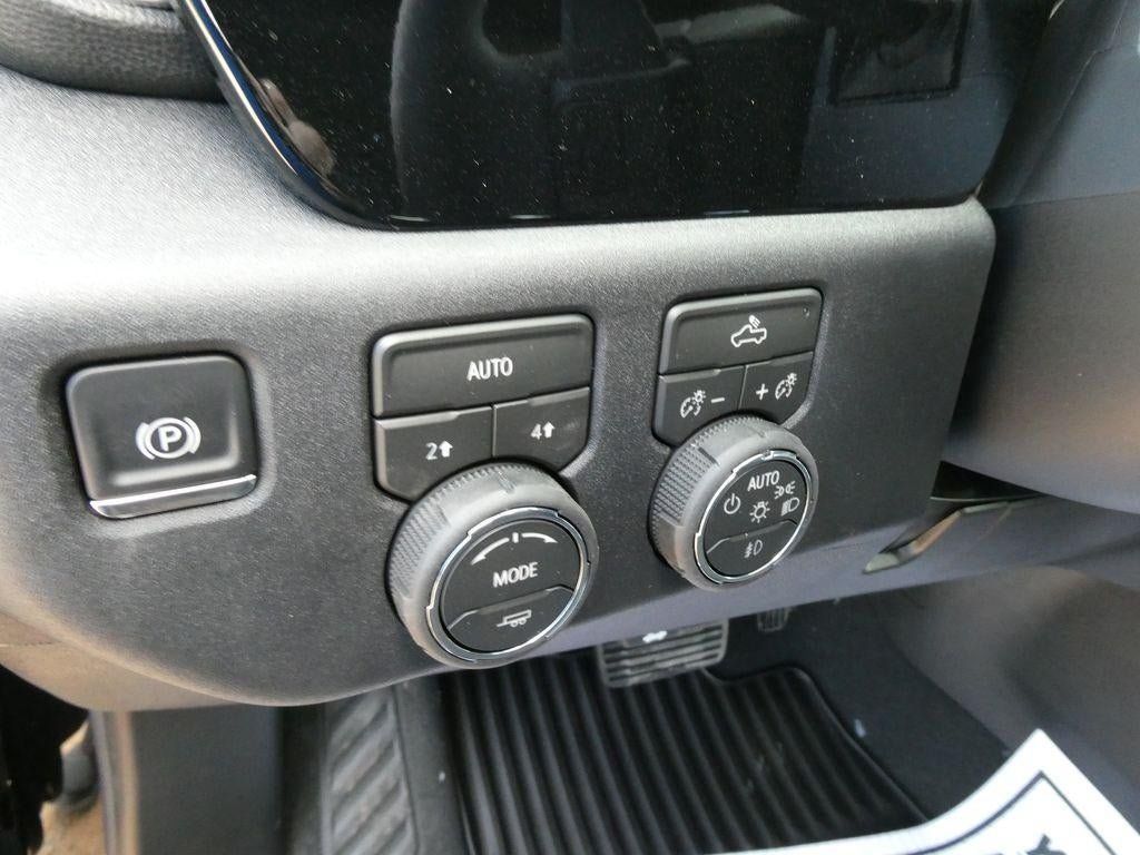 New 2026 Chevrolet Silverado 1500 RST AWD/4WD image 21