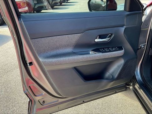 New 2025 Nissan Kicks SV image 34