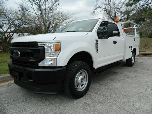 Used 2020 Ford F250 XL w/ Power Equipment Group image 1