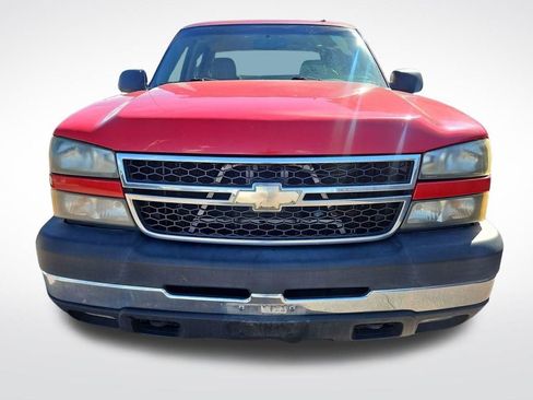 Used 2006 Chevrolet Silverado 2500 LT w/ Onstar Plus Package image 8