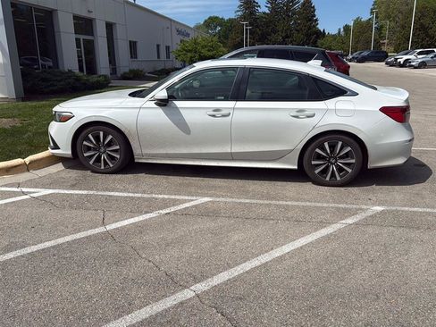 Used 2024 Honda Civic EX image 12