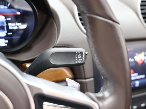 Used 2019 Porsche 718 Boxster image 29