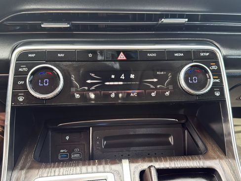 Used 2021 Genesis GV80 2.5T w/ Advanced Package 02 AWD/4WD image 26