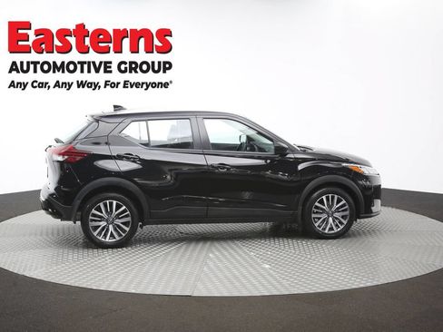 Used 2023 Nissan Kicks SV FWD image 42