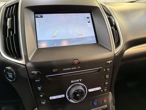 Used 2015 Ford Edge Titanium w/ Equipment Group 302A AWD/4WD image 19