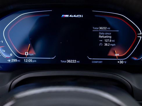 Used 2021 BMW M440i Convertible w/ Premium Package image 19