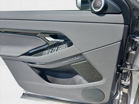 New 2026 Land Rover Range Rover Evoque S image 25