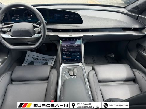 Used 2024 Lucid Air Touring AWD/4WD image 13