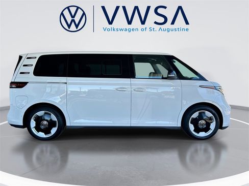 New 2025 Volkswagen ID. Buzz Pro S image 10