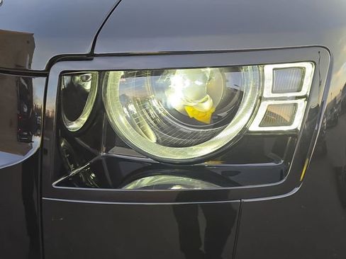 Certified 2025 Land Rover Defender 110 S AWD/4WD image 29