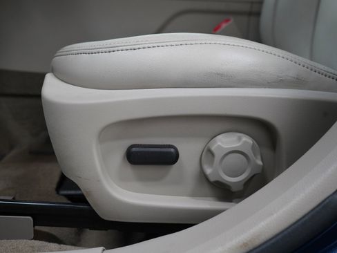 Used 2012 Ford Taurus SEL image 21