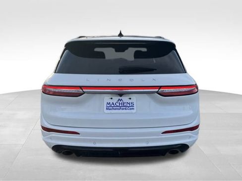 Used 2025 Lincoln Corsair Reserve w/ Equipment Group 202A image 5