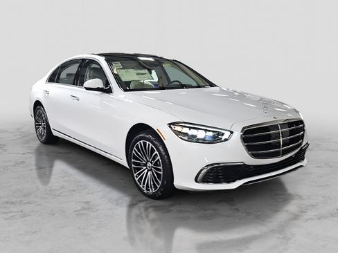 New 2026 Mercedes-Benz S 580 4MATIC Sedan image 3