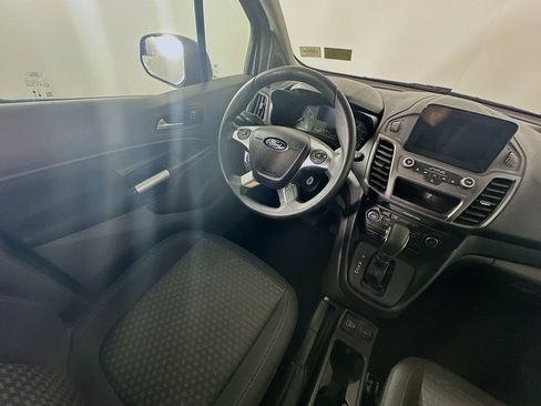 Used 2022 Ford Transit Connect XLT FWD image 9