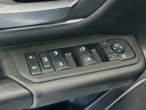 Used 2025 RAM 1500 Big Horn AWD/4WD image 15