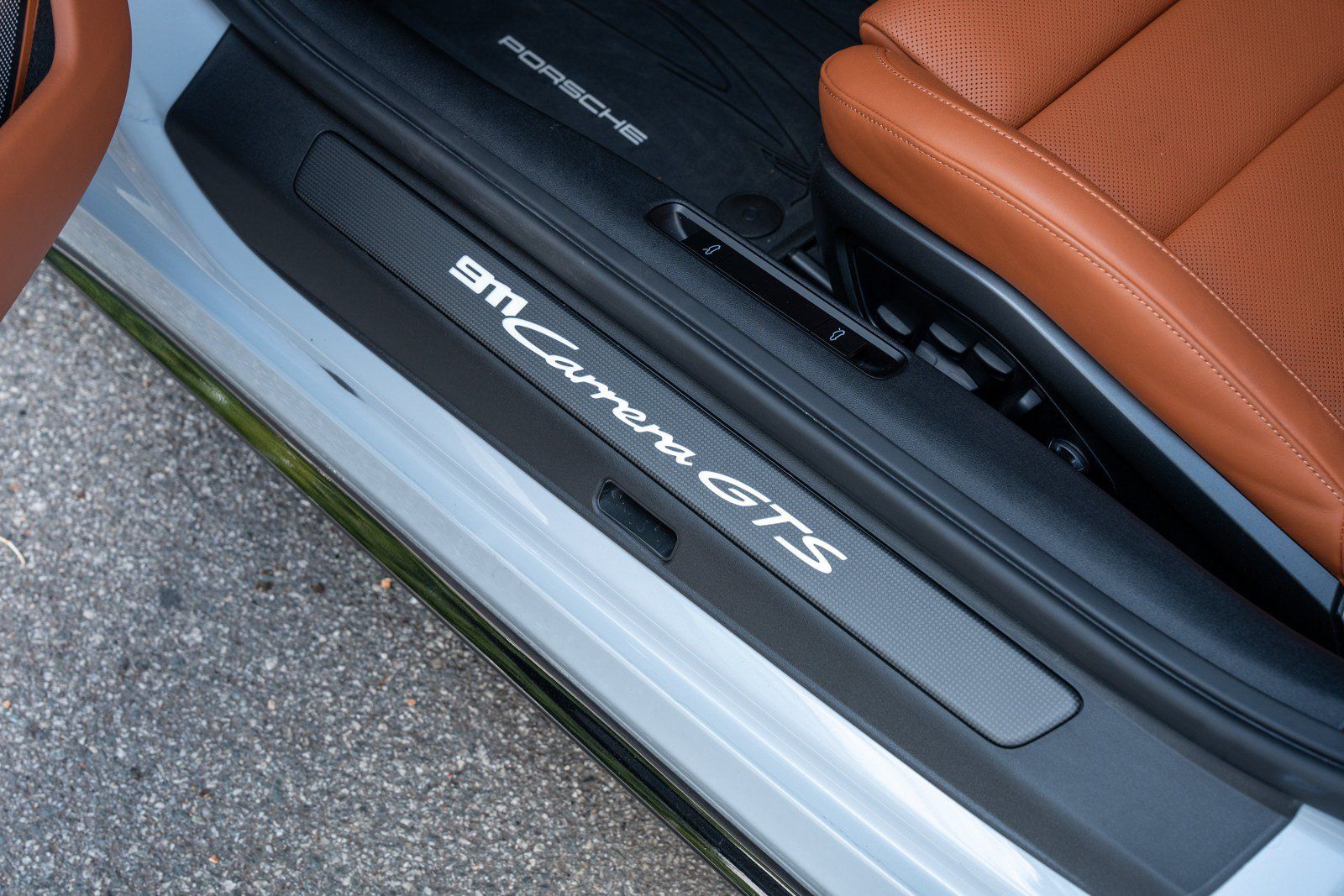 Certified 2026 Porsche 911 Carrera GTS RWD image 23