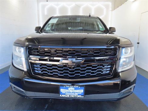 Used 2020 Chevrolet Suburban LT image 3