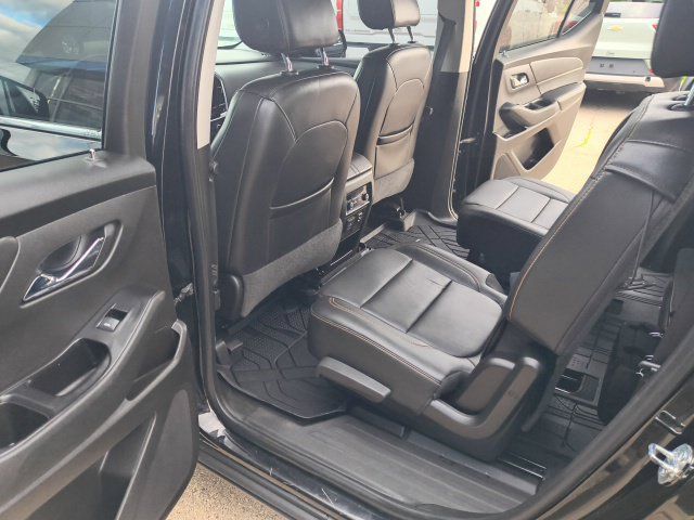 Used 2019 Chevrolet Traverse LT w/ LT Premium Package AWD/4WD image 14