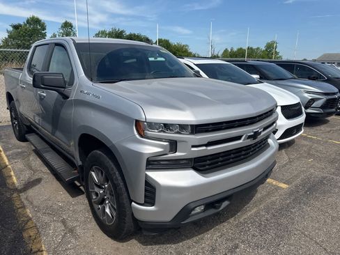 Used 2022 Chevrolet Silverado 1500 RST w/ Bed Protection Package AWD/4WD image 6