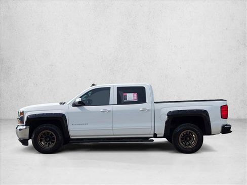 Used 2017 Chevrolet Silverado 1500 LT AWD/4WD image 2
