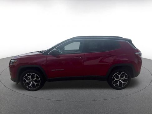 Used 2025 Jeep Compass Limited AWD/4WD image 9