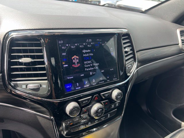 Used 2019 Jeep Grand Cherokee Limited AWD/4WD image 13
