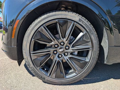 Used 2024 Cadillac Lyriq Sport AWD/4WD image 10