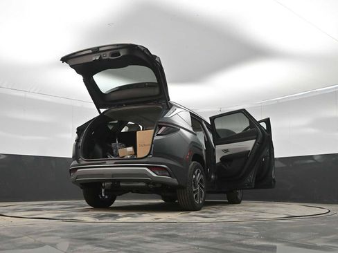 New 2026 Hyundai Tucson Limited w/ Tow & Go Package AWD/4WD image 44