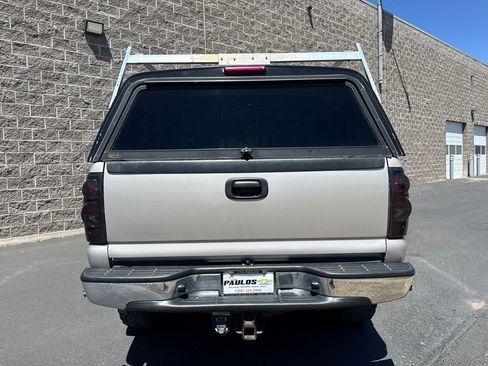 Used 2005 Chevrolet Silverado 2500 LS AWD/4WD image 5