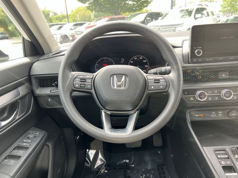 Used 2024 Honda CR-V EX image 16