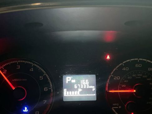 Used 2019 Subaru Crosstrek 2.0i image 15