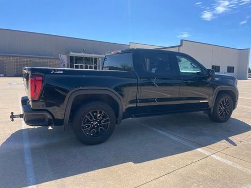 Used 2022 GMC Sierra 1500 Elevation w/ X31 Off-Road Package AWD/4WD image 4