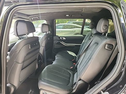 Used 2019 BMW X7 xDrive40i w/ Premium Package image 3