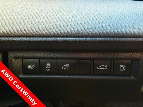 Used 2025 Toyota Camry LE image 29