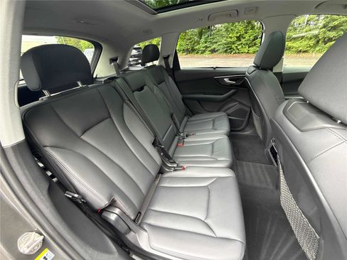 Used 2022 Audi Q7 3.0T Premium Plus AWD/4WD image 28