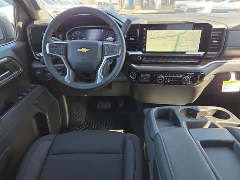 New 2026 Chevrolet Silverado 1500 LT w/ Z71 Off-Road Package image 8