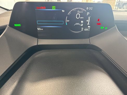 Used 2025 Toyota Prius XSE image 41