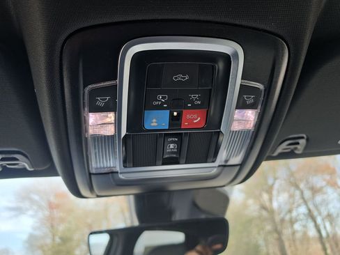 New 2026 RAM 1500 4x4 Crew Cab image 6