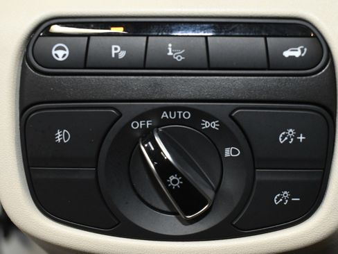 Used 2022 INFINITI QX50 Sensory w/ Cargo Package image 39